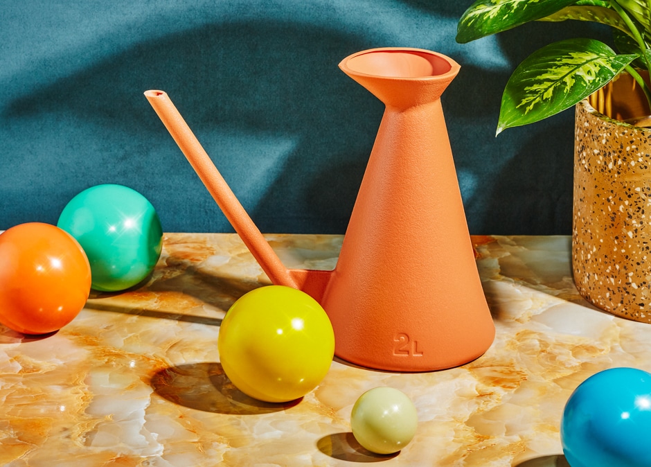 hay watering can and viva sol bocce set