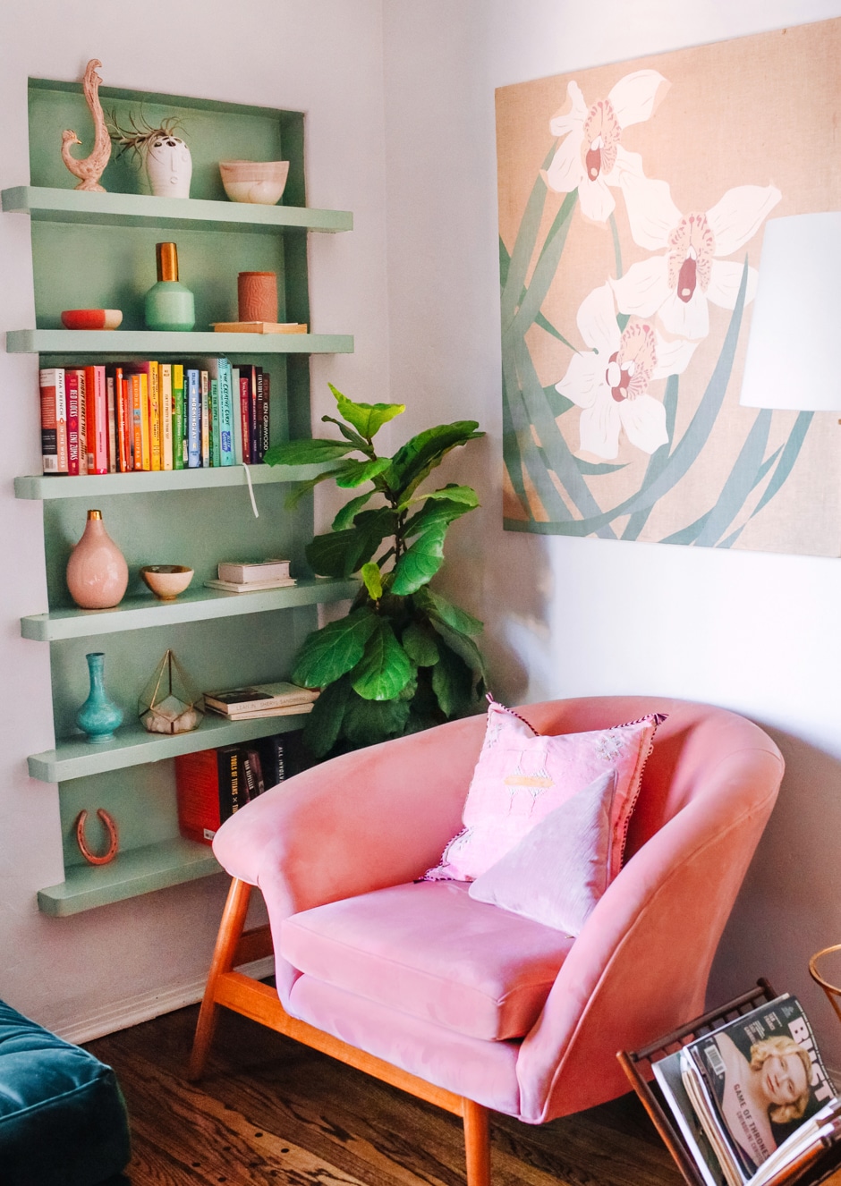 pink and green sitting room