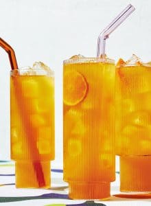 Tangerine Dream drinks with straws