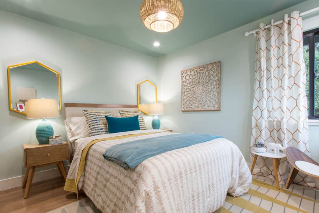 paint colors always in style, grenada color in bedroom on ceiling