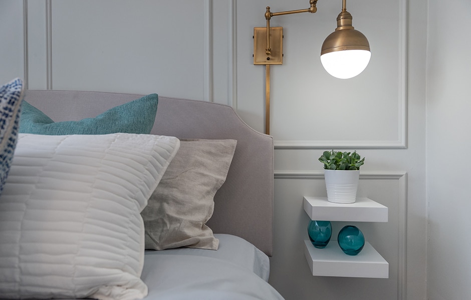 bedroom floating shelves