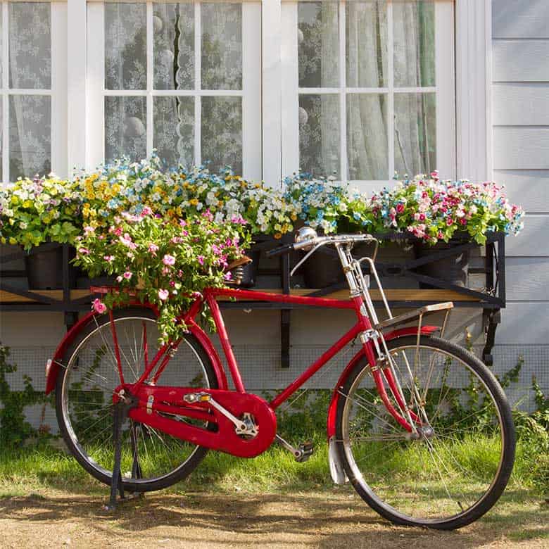 Weekend DIY: Busted Bike to Perfect Garden Planter