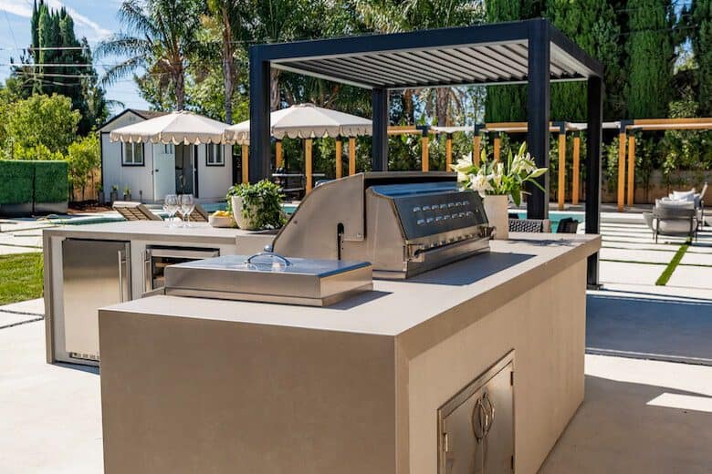 Grilling area near pool