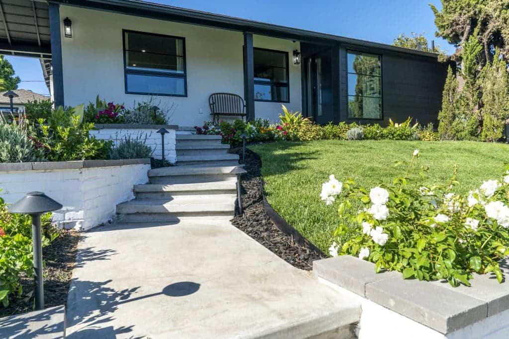 modern-house-garden-view