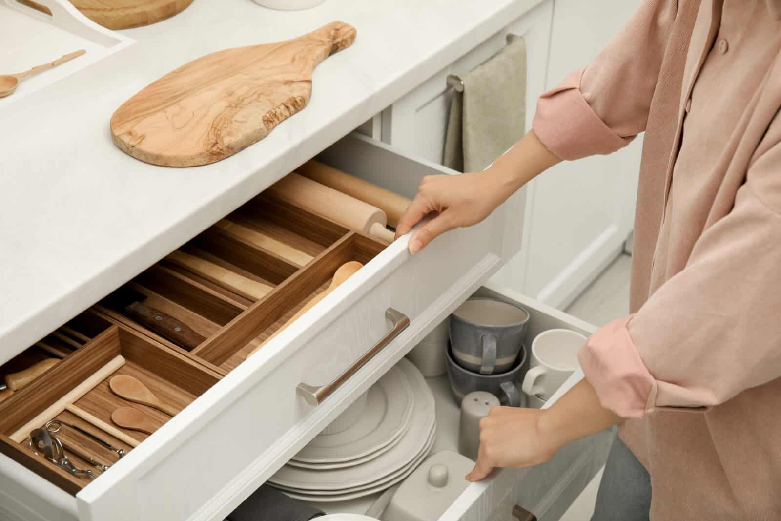 Kitchen cabinet & drawer organizers - IKEA