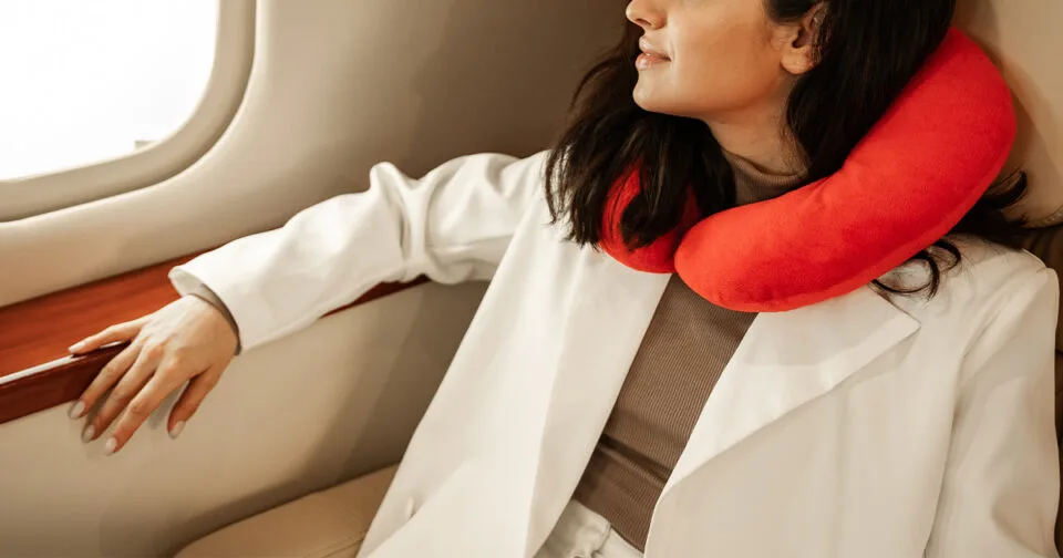 best travel neck pillows, relaxing on plane