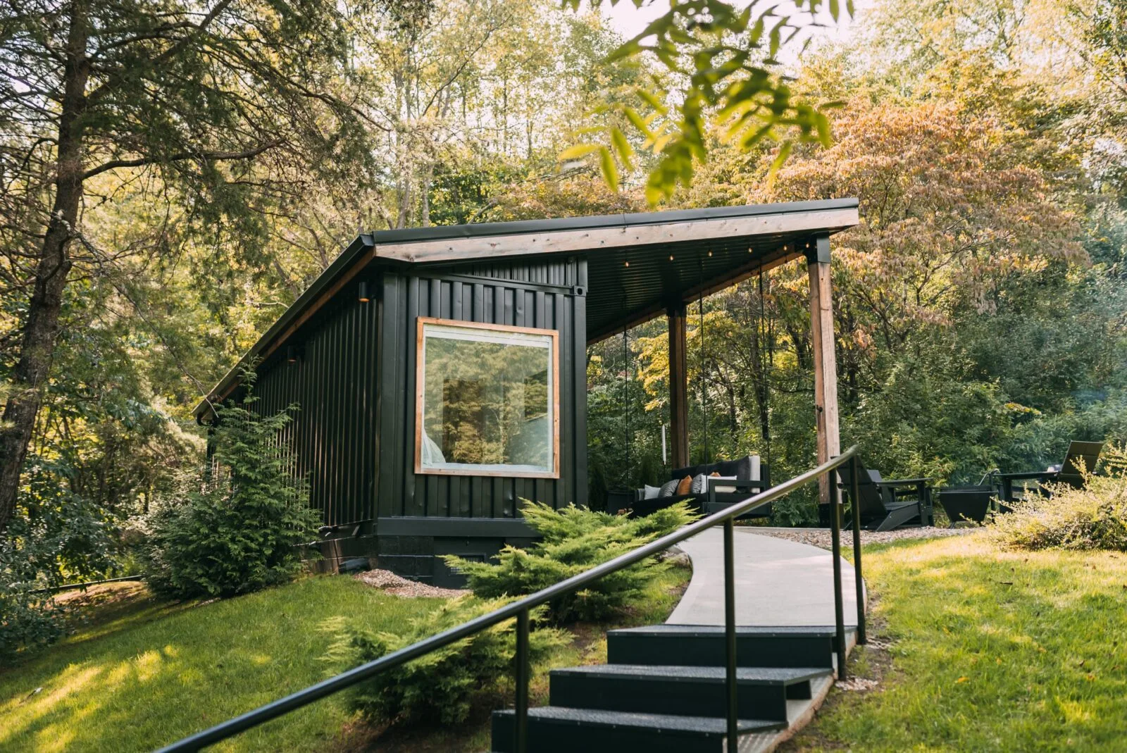 Creative Cabins Lily Pad Tiny House Airbnb