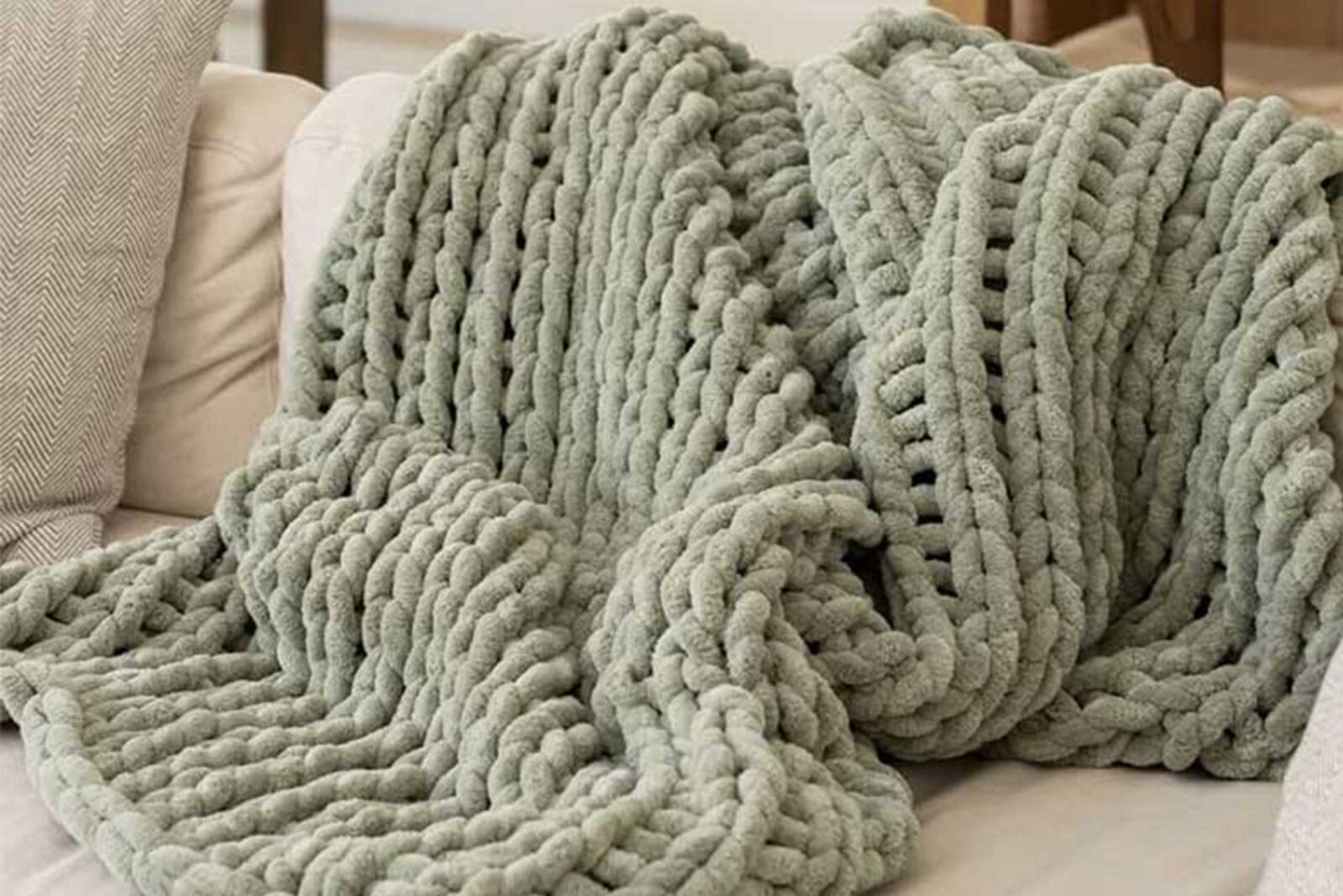 14 Cozy Blankets for the Snuggly Season