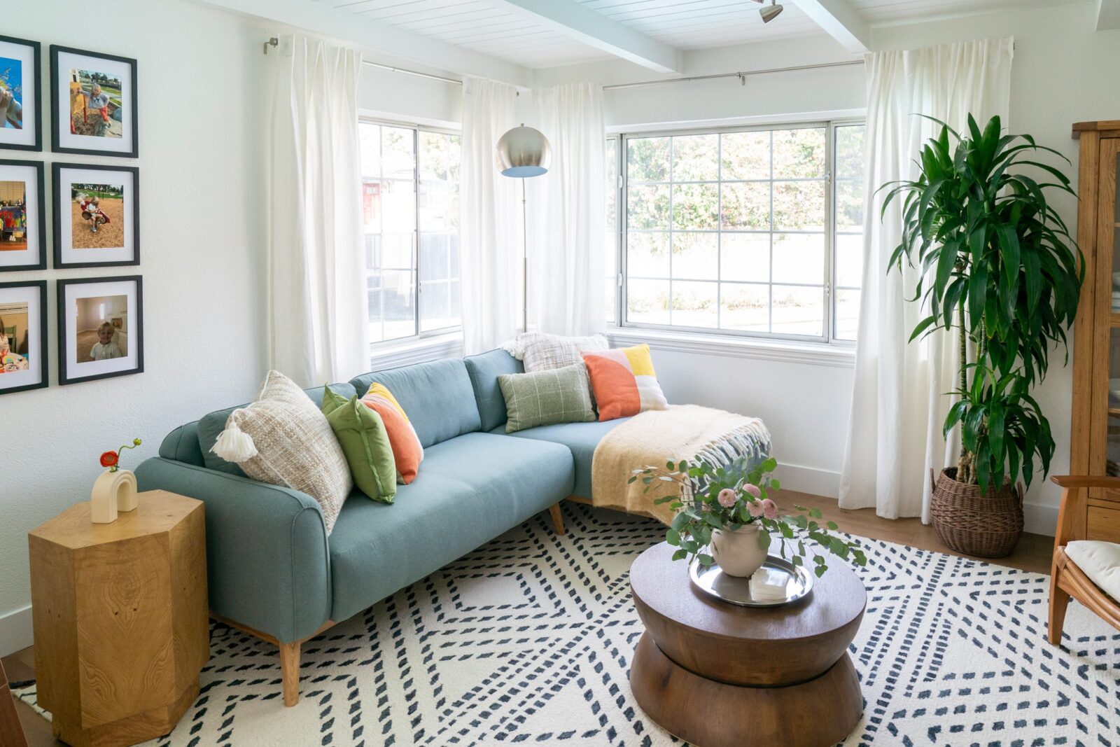 9 Best Living Room Decorating Ideas