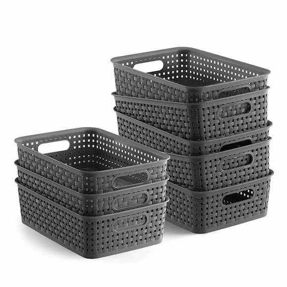 Plastic organizing baskets