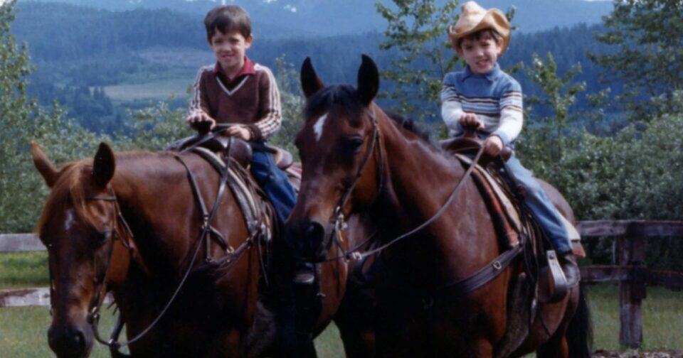drew and jonathan scott when they were kids