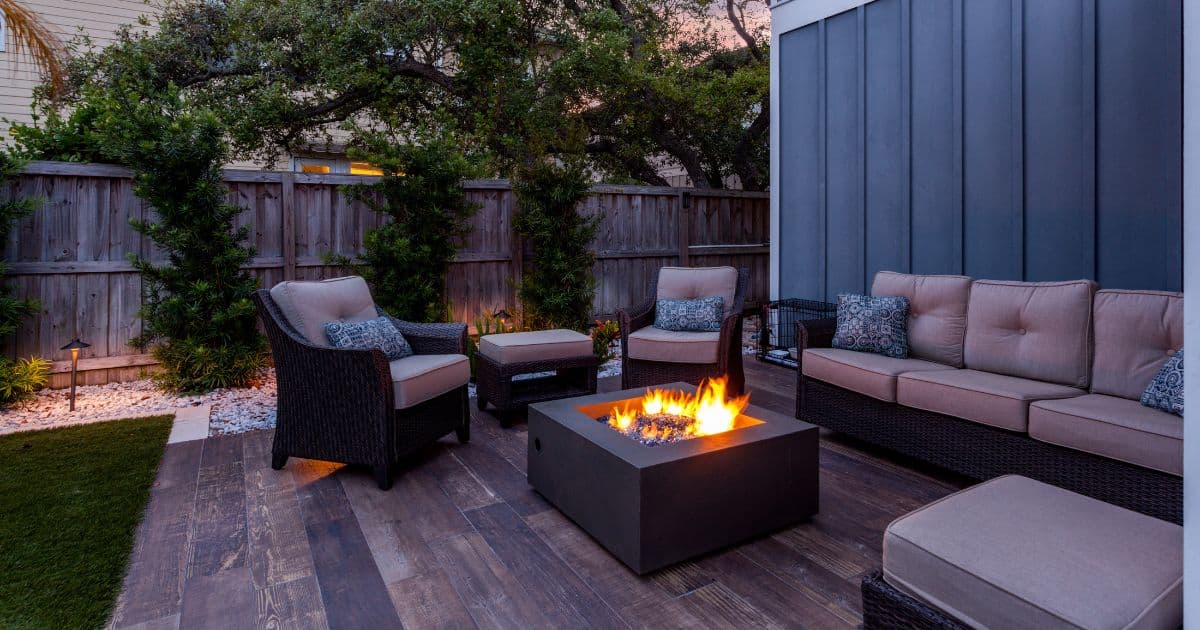 8 Best Outdoor Fire Pits for Backyard Entertaining