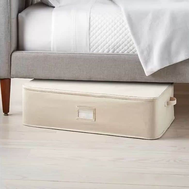 Underbed zippered storage container